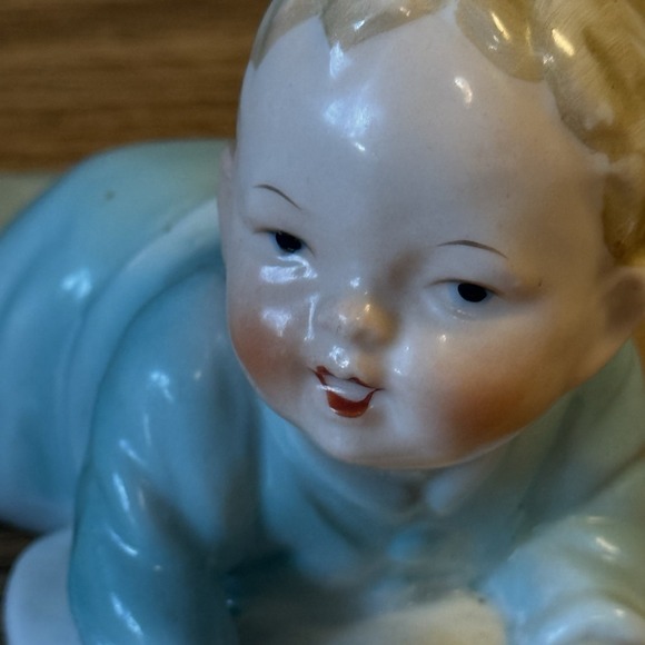 A set‎ of vintage porcelain piano babies - Picture 2 of 13